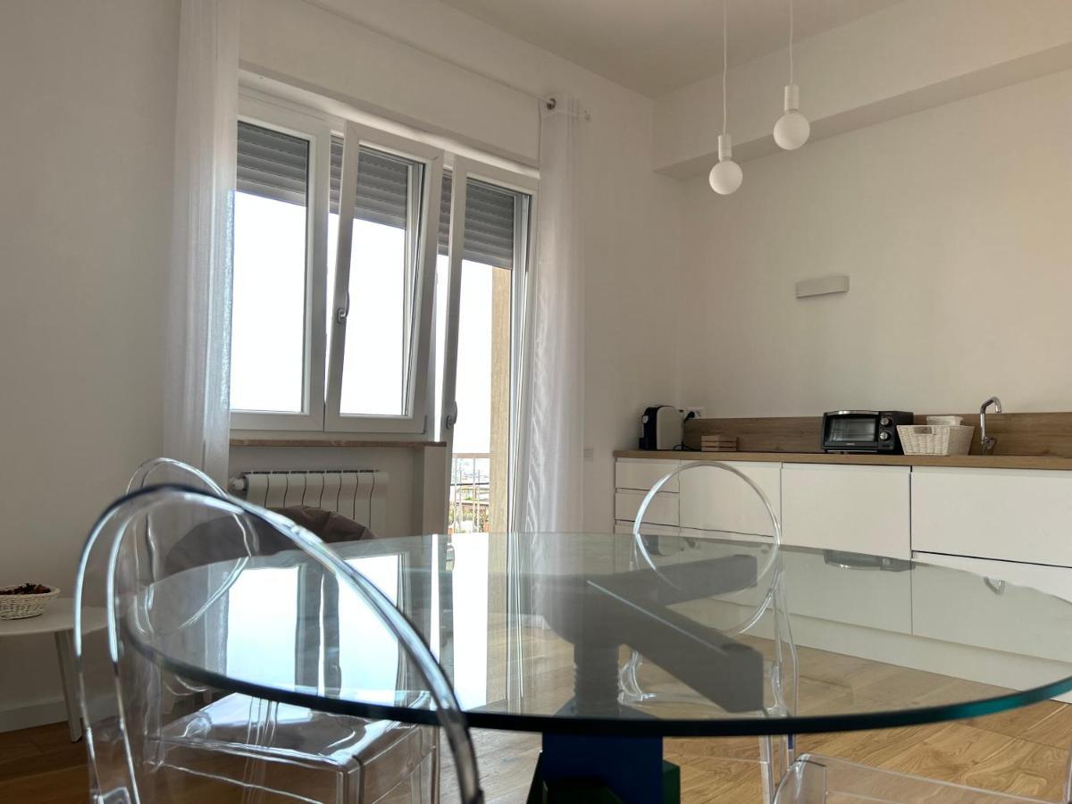 Ferienwohnung A Casa Di Roberta Salerno Exterior foto